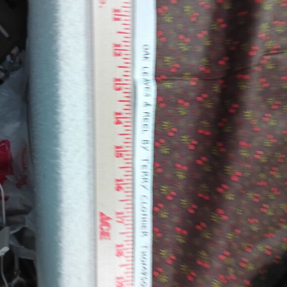 Vtg. Quilting Fabric Mix Lot Fat Quarters and Large Cut 6 Pieces Craft Lot #4 - Picture 7 of 10